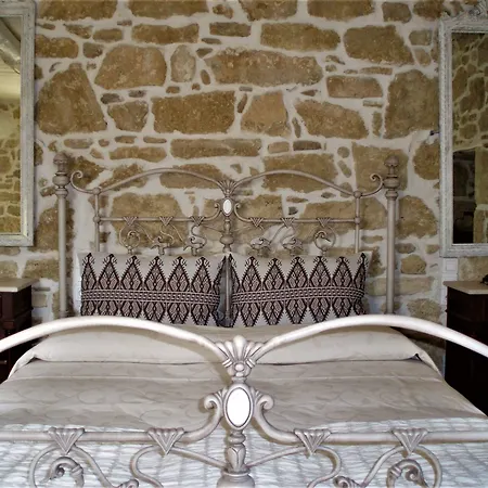 Oasis Villa Kamilari